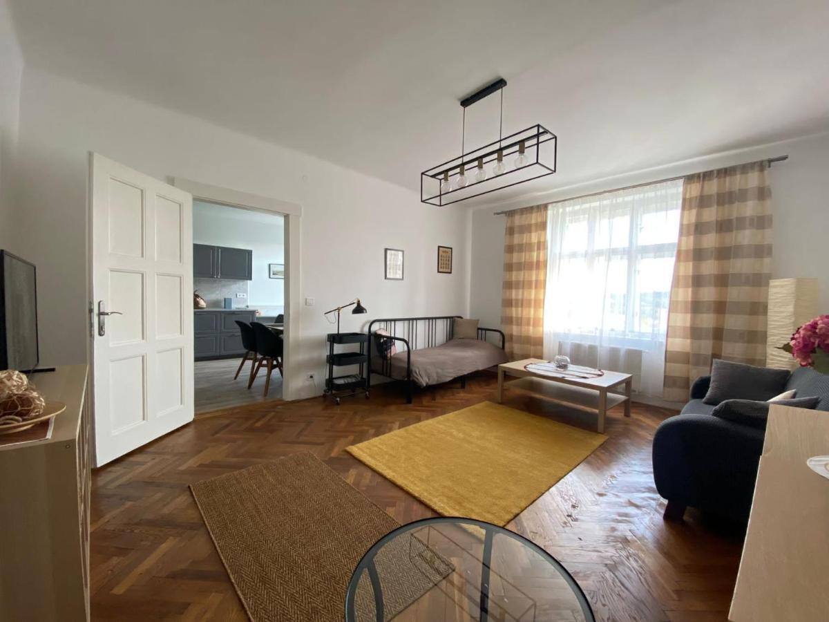Apartman Xaveriova Praga Exterior foto