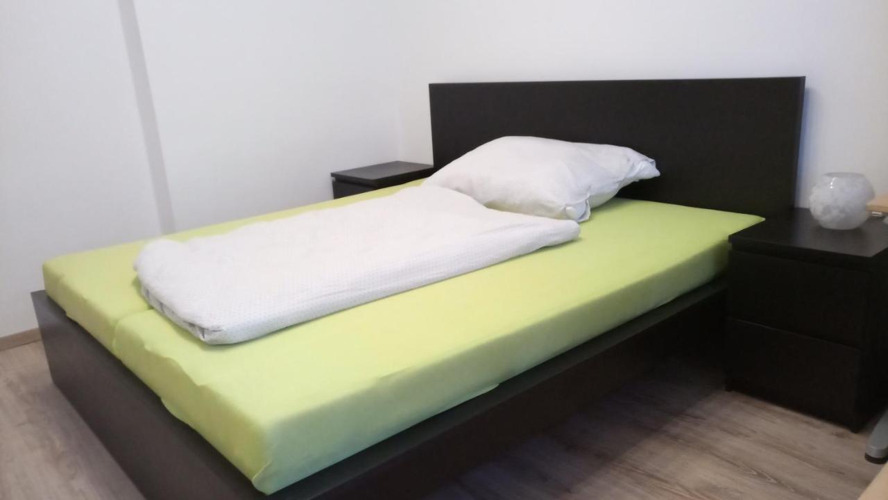 Apartman Xaveriova Praga Exterior foto